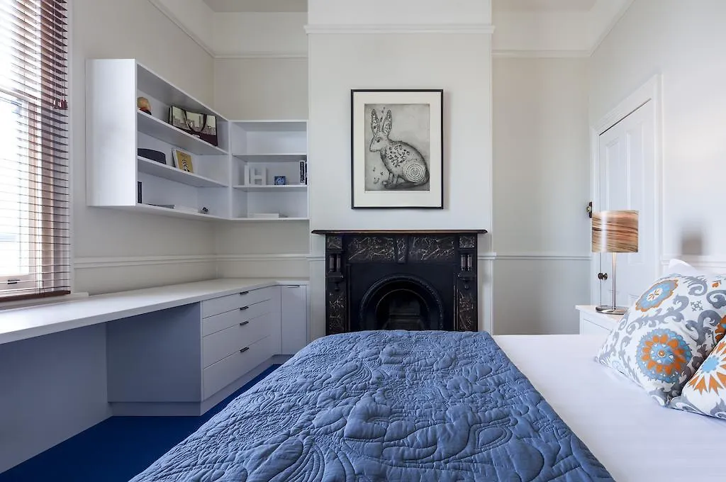 Library House Villa Hobart