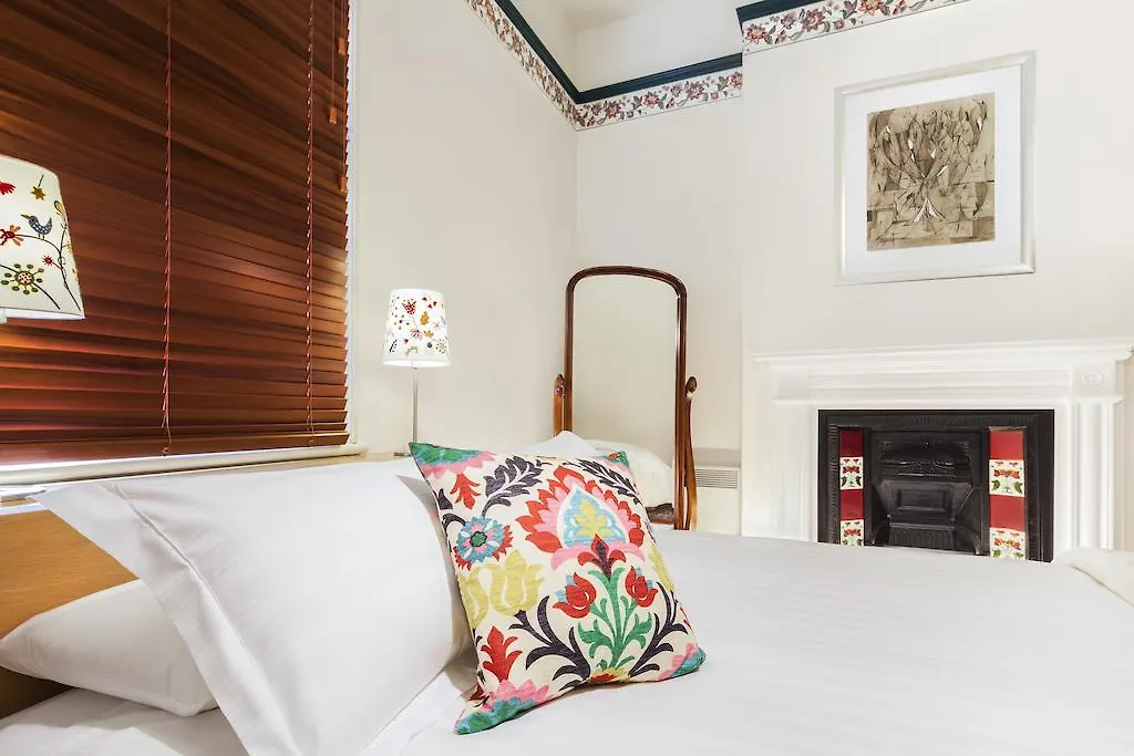 Library House Villa Hobart Australia