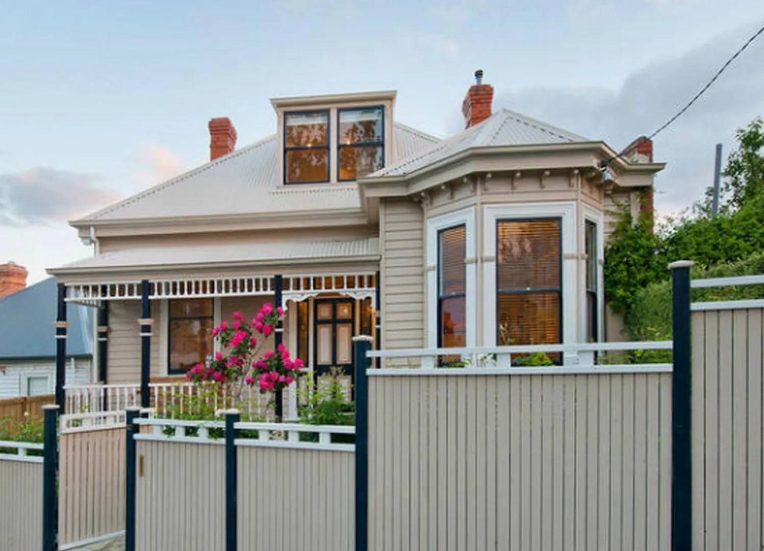 Library House Villa Hobart Australia